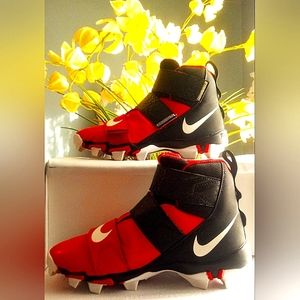 Nike Youth Cleats Red Size 3